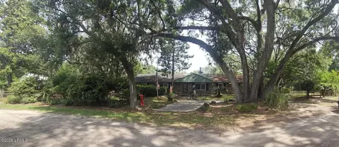 5003 Luella St, Beaufort, SC 29906