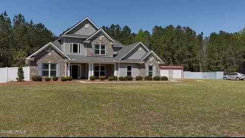 1300 Ralph Rahn Rd, Rincon, GA 31326
