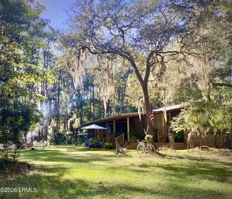 59 Hinson White Dr, Daufuskie Island, SC 29915