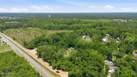 73 Davis Rd, Bluffton, SC 29910 photo 6