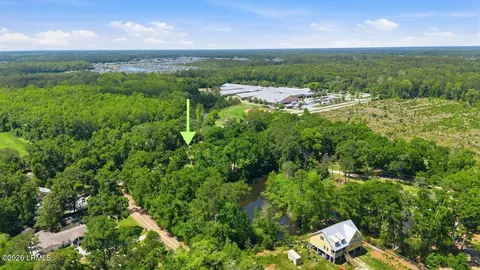 73 Davis Rd, Bluffton, SC 29910 photo 3