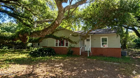 1505 Palmetto Dr, Beaufort, SC 29902