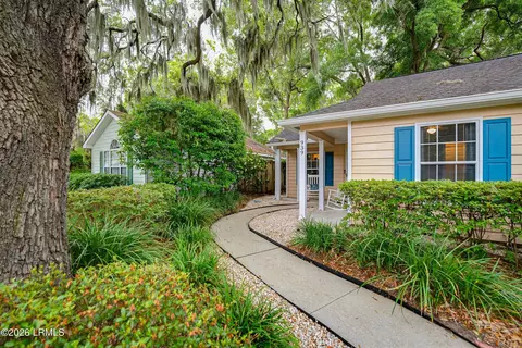 939 Oyster Cove Rd, Beaufort, SC 29902