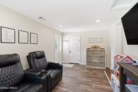 Entry Way - 213 Sharon Ave, Hampton, SC 29924 photo 3 of 3