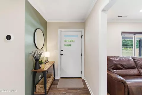 Entry Way - 213 Sharon Ave, Hampton, SC 29924 photo 1 of 3