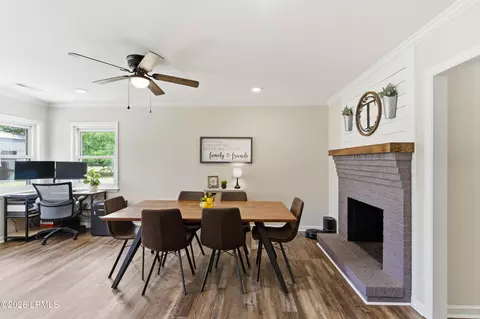 Dining - 213 Sharon Ave, Hampton, SC 29924 photo 1 of 1