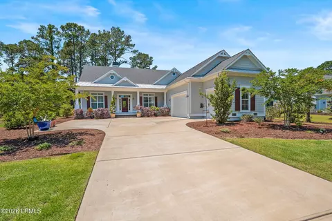 130 Dataw Dr, Saint Helena Island, SC 29920