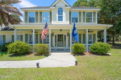 32 Christine Dr, Beaufort, SC 29907