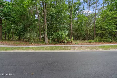252 De La Gaye Pt, Beaufort, SC 29902