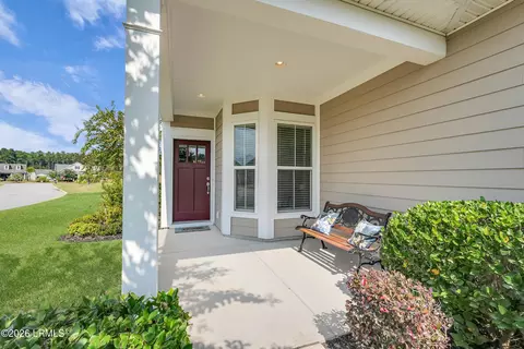 Exterior - 15 Turnberry Ct, Bluffton, SC 29909 photo 8 of 13