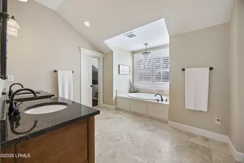 Bath - 27 Tabby Shell Rd, Bluffton, SC 29910 photo 1 of 3