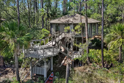 2043 Deer Island Rd, Hilton Head Island, SC 29928