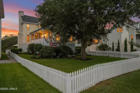 104 Patrick Dr, Beaufort, SC 29902