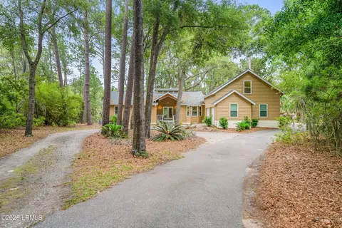 6 Cordgrass Loop, Beaufort, SC 29907