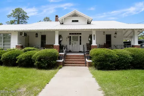 Exterior - 501 Elm St W, Hampton, SC 29924 photo 2 of 8