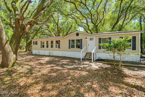 178 Coffin Point Rd, Saint Helena Island, SC 29920