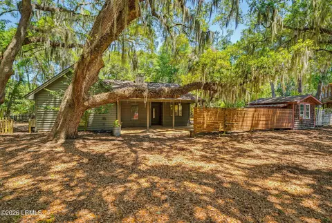 2 Orchard Rd, Saint Helena Island, SC 29920