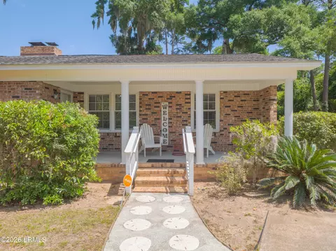2500 Black Oak Cir, Beaufort, SC 29902