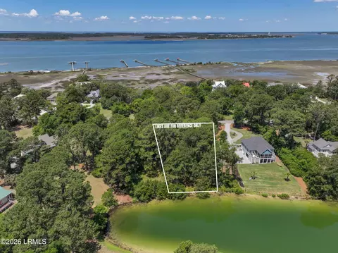 96 Front St, Saint Helena Island, SC 29920