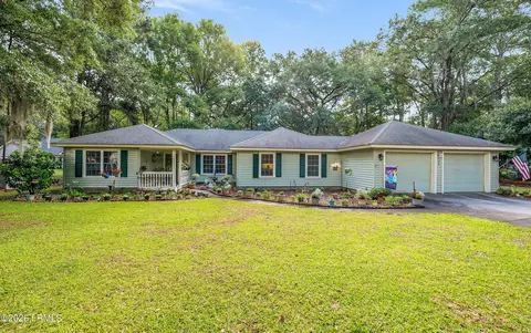 156 Middle Rd, Beaufort, SC 29907