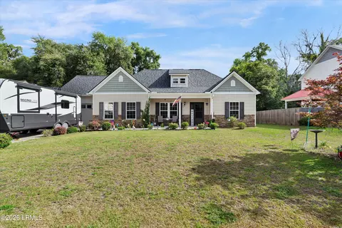 7 Kaminsky Ln, Beaufort, SC 29906