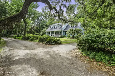 1 Inwood Plantation Dr, Beaufort, SC 29906