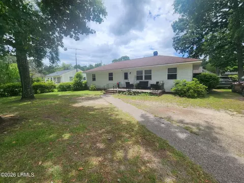 1381 Hagood Ave, Barnwell, SC 29812