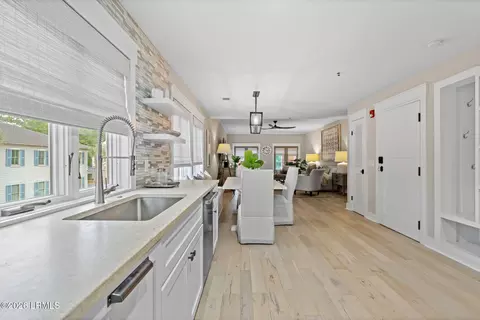 Kitchen - 10 Johnston Way #E, Bluffton, SC 29910 photo 3 of 3