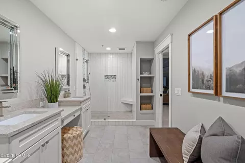 Bath - 10 Johnston Way #E, Bluffton, SC 29910 photo 5 of 6