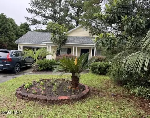 17 W Morningside Dr, Bluffton, SC 29910