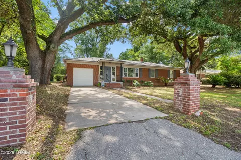 1703 Palmetto Dr, Beaufort, SC 29902