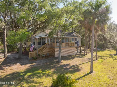 100 Little Horse Island Dr, Saint Helena Island, SC 29920