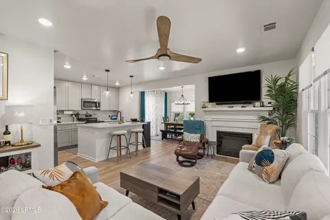 2420 Pine Ct N, Beaufort, SC 29902