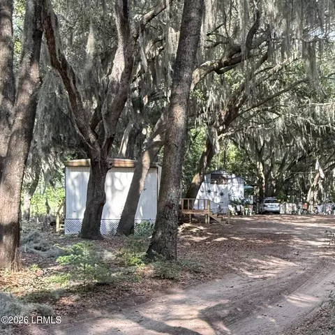 25 Hidden Oaks Rd, Saint Helena Island, SC 29920