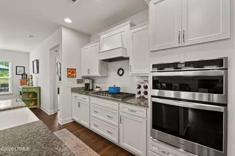 Kitchen - 173 Rudder Run, Bluffton, SC 29910 photo 4 of 4