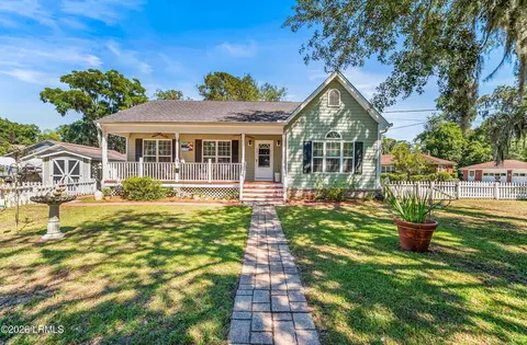 2101 Wilson Dr, Beaufort, SC 29902