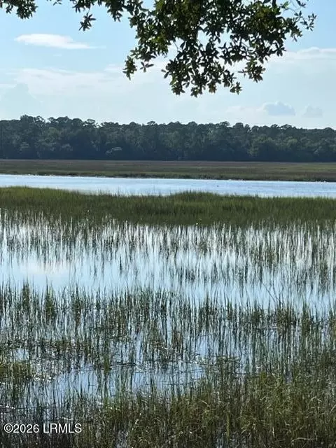 39 Olde Church Rd, Saint Helena Island, SC 29920