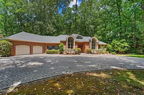 5 Hackamore Dr, Bluffton, SC 29910
