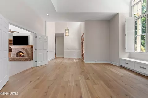 Living - 5 Hackamore Dr, Bluffton, SC 29910 photo 1 of 3