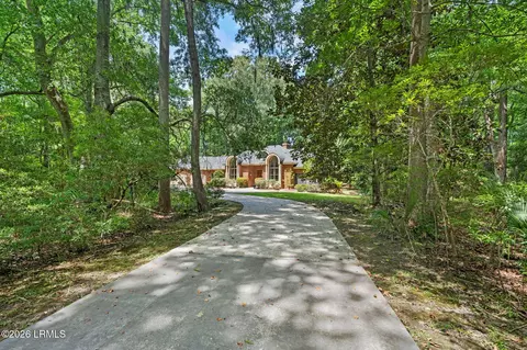Exterior - 5 Hackamore Dr, Bluffton, SC 29910 photo 1 of 12