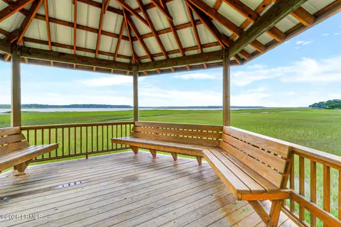 Exterior - 5 Hackamore Dr, Bluffton, SC 29910 photo 6 of 12