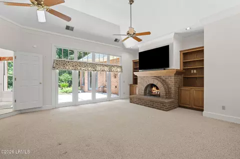Living - 5 Hackamore Dr, Bluffton, SC 29910 photo 2 of 3