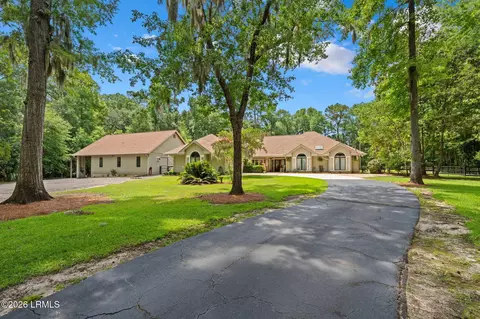 3 Pine Hill Ct, Bluffton, SC 29910