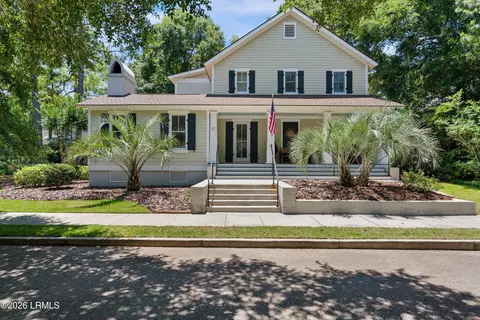 17 Hayek St, Beaufort, SC 29907
