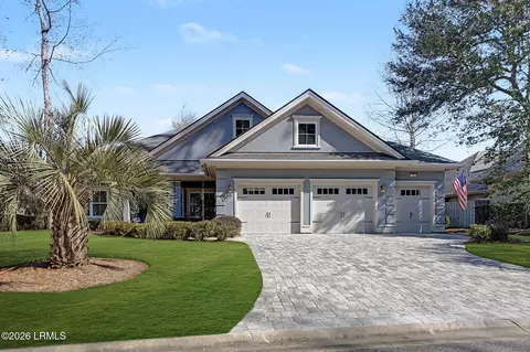 40 Catamaran Ln, Bluffton, SC 29909