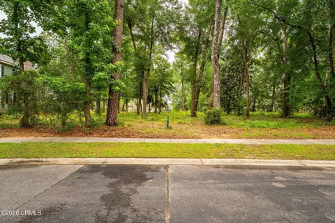 106 Palmetto Pl, Beaufort, SC 29902