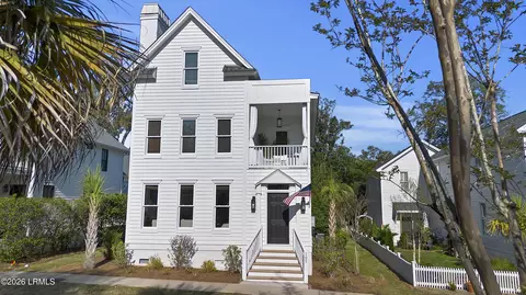 107 Bryan Dr, Beaufort, SC 29902