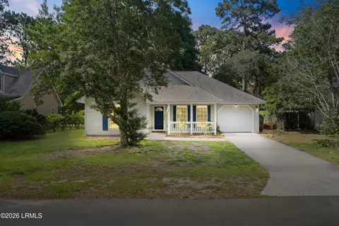 20 Cedar Crest Cir, Beaufort, SC 29907