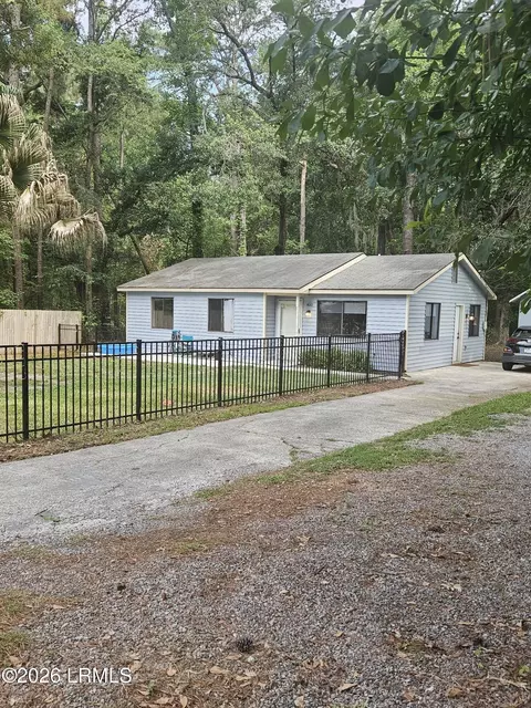 4001 Hodge Dr, Beaufort, SC 29906
