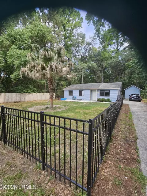 4001 Hodge Dr, Beaufort, SC 29906